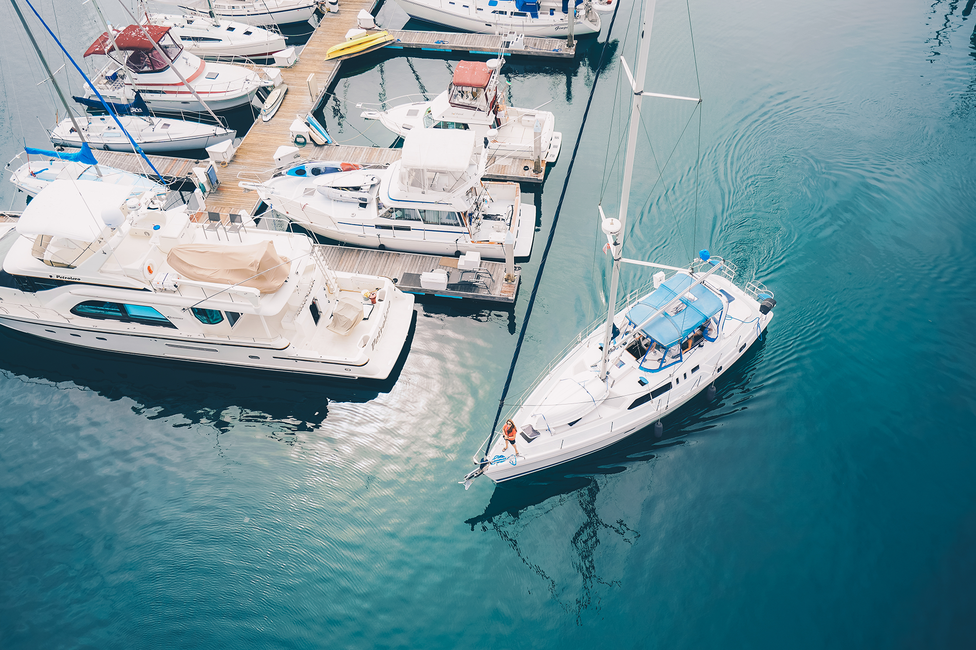 private yacht phuket to phi phi